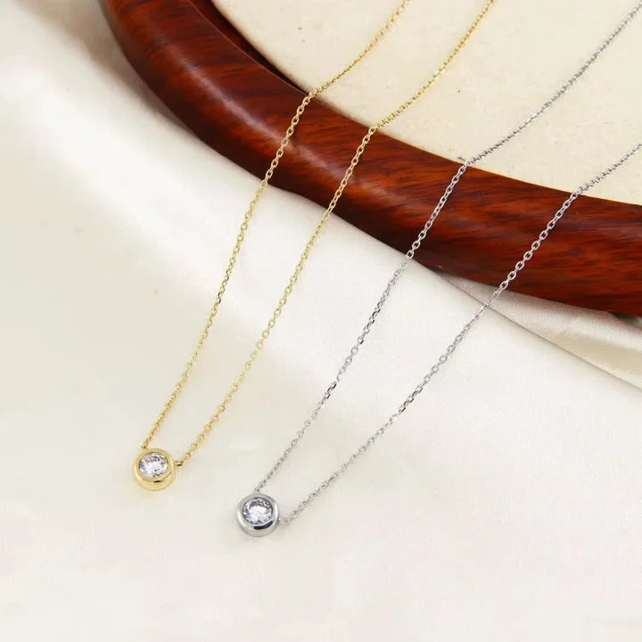 LUMERA Necklace — لقطة ٢